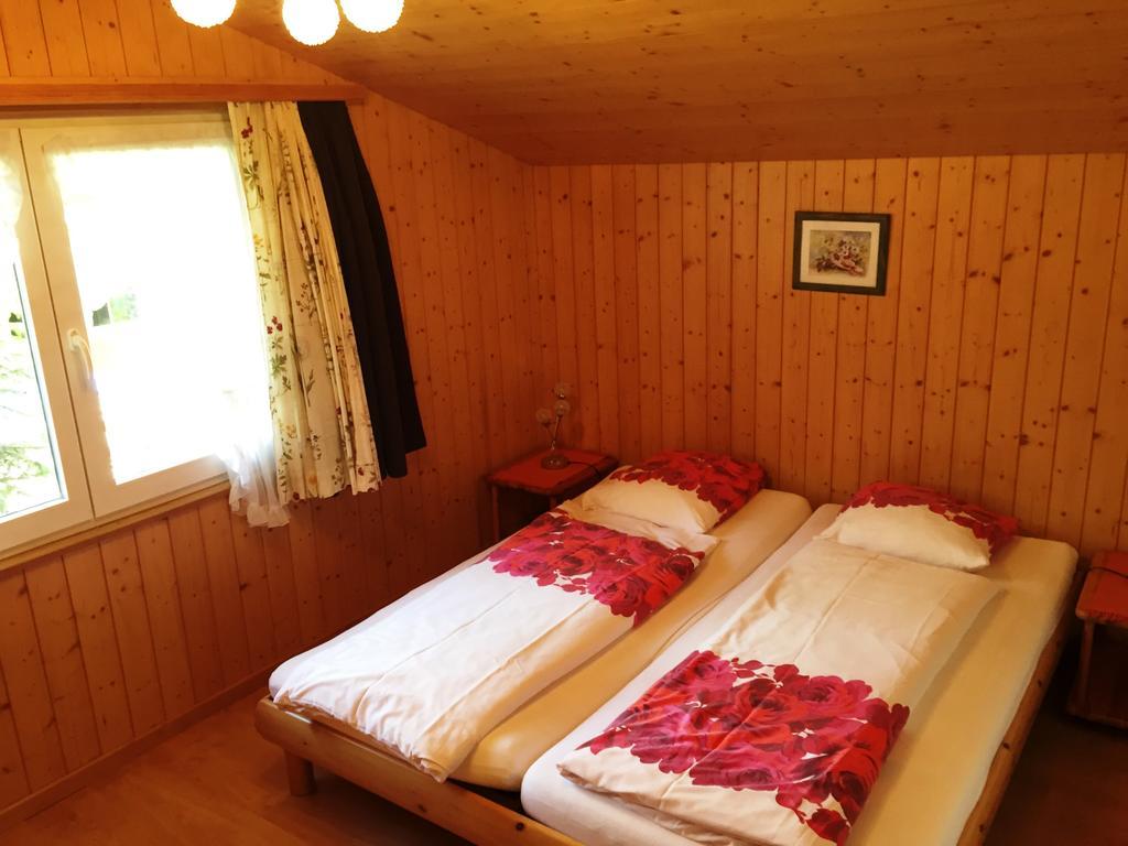 Alpen Chalet Kandersteg Δωμάτιο φωτογραφία