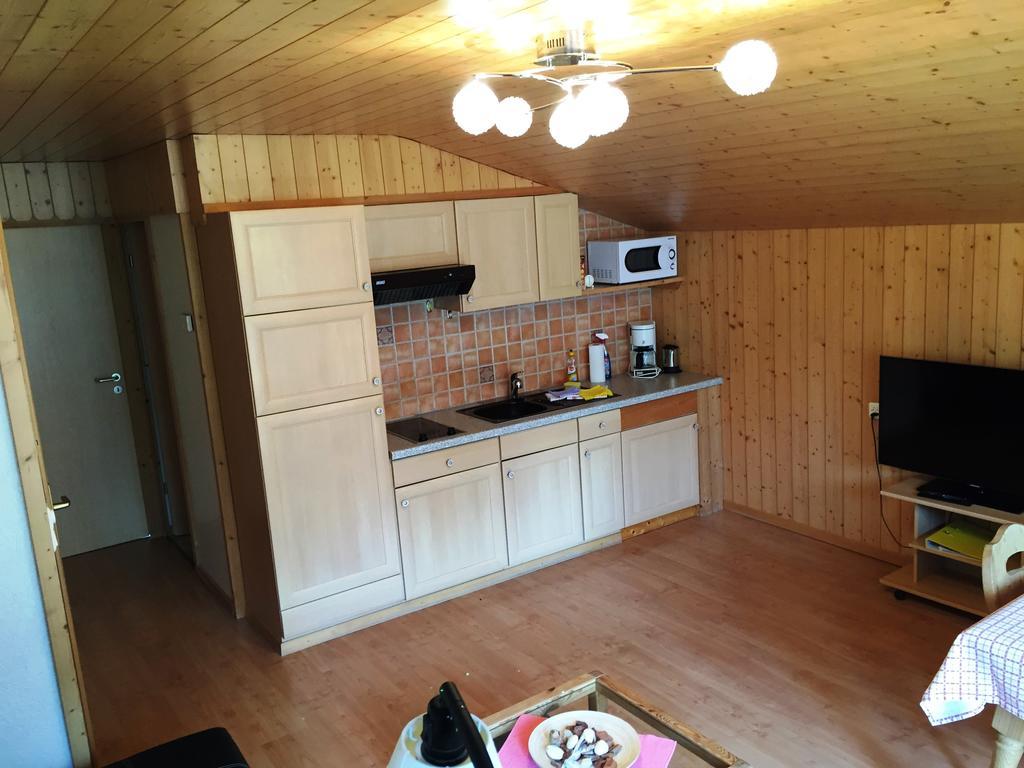 Alpen Chalet Kandersteg Δωμάτιο φωτογραφία