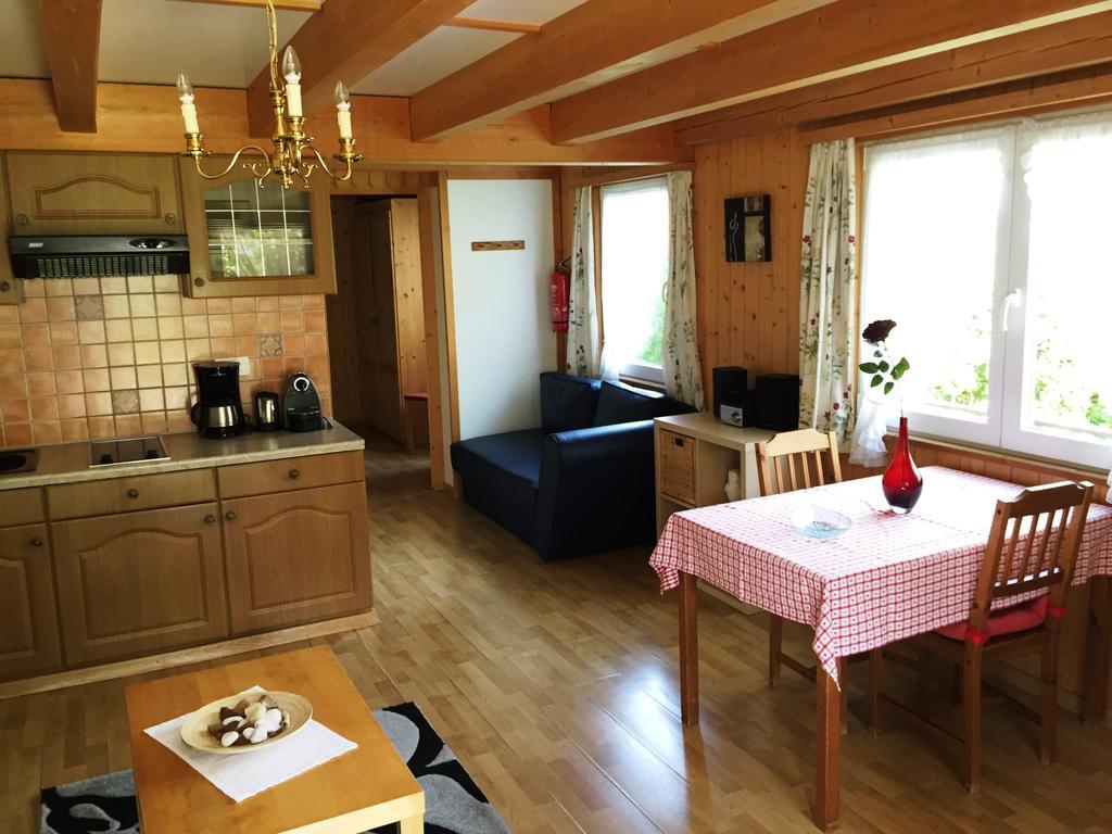 Alpen Chalet Kandersteg Δωμάτιο φωτογραφία